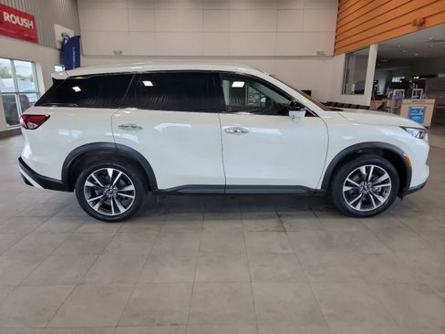 Used 2024 INFINITI QX60 Luxe AWD/4WD image 6