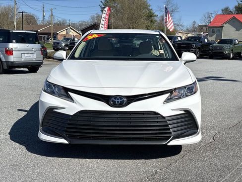 Used 2024 Toyota Camry LE FWD image 4