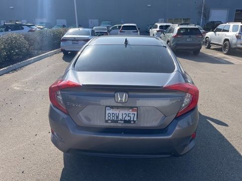 Used 2017 Honda Civic EX-T image 6