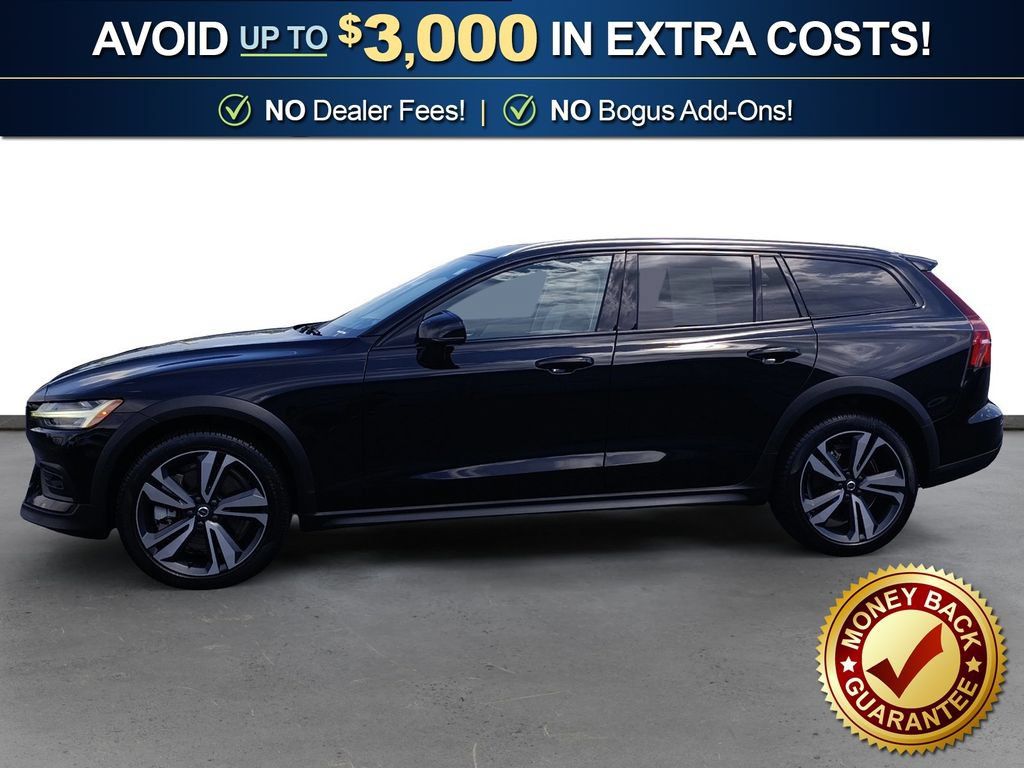 Used 2024 Volvo V60 B5 Cross Country Plus w/ Protection Package Premier AWD/4WD image 2