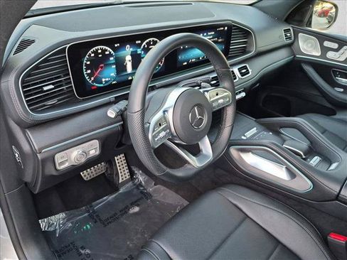 Used 2023 Mercedes-Benz GLS 450 4MATIC image 10