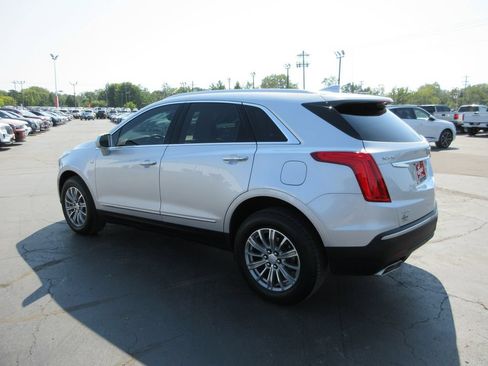 Used 2017 Cadillac XT5 Luxury w/ Driver Awareness Package AWD/4WD image 8