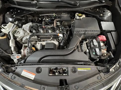 Used 2015 Nissan Altima 2.5 SL w/ Technology Package FWD image 22