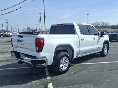 Used 2025 GMC Sierra 1500 SLE image 7