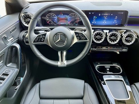 Certified 2025 Mercedes-Benz CLA 250 4MATIC image 16