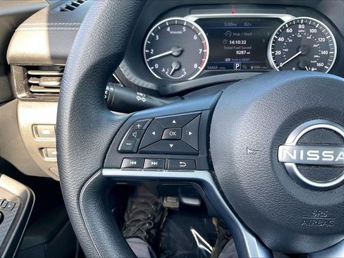 Used 2024 Nissan Sentra SV FWD image 21