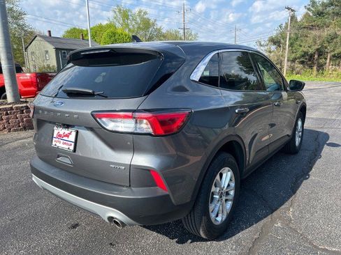 Used 2022 Ford Escape SE w/ Cold Weather Package AWD/4WD image 6