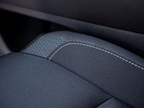 Used 2025 Nissan Pathfinder SV image 26