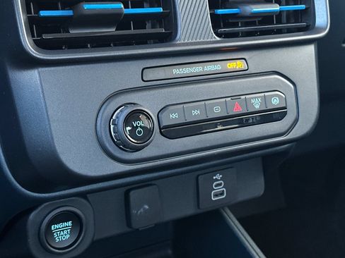 New 2026 Ford Maverick Lobo AWD/4WD image 18