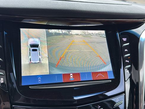 Used 2018 Cadillac Escalade Luxury image 21