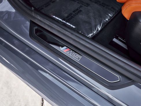 Used 2026 BMW M5 w/ Executive Package image 42