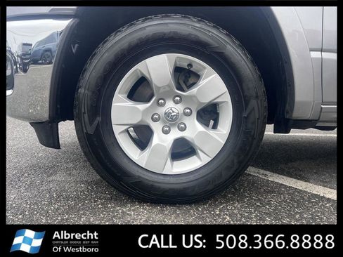 Used 2025 RAM 1500 Big Horn AWD/4WD image 30