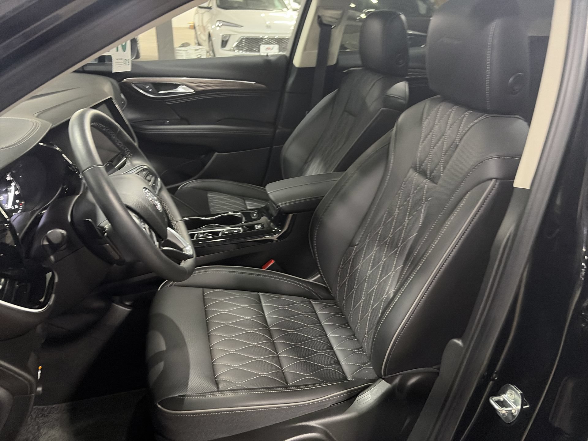 Used 2023 Buick Envision Avenir AWD/4WD image 22