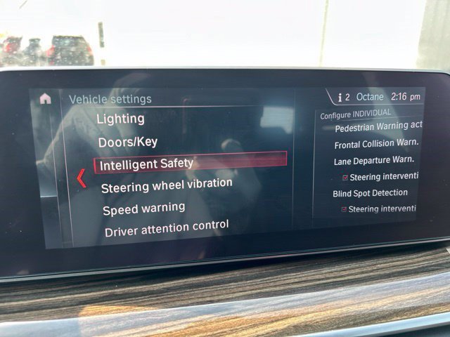 Used 2019 BMW 530i xDrive AWD/4WD image 28