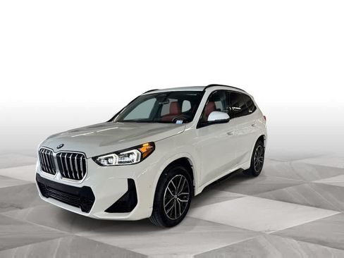 Used 2025 BMW X1 xDrive28i AWD/4WD image 4