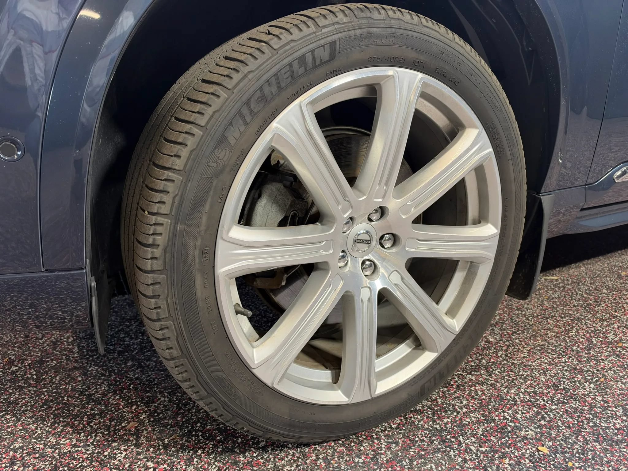 Used 2018 Volvo XC90 T8 Inscription w/ Convenience Package AWD/4WD image 25