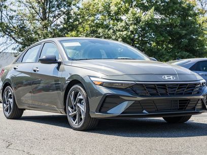 New 2025 Hyundai Elantra Sport
