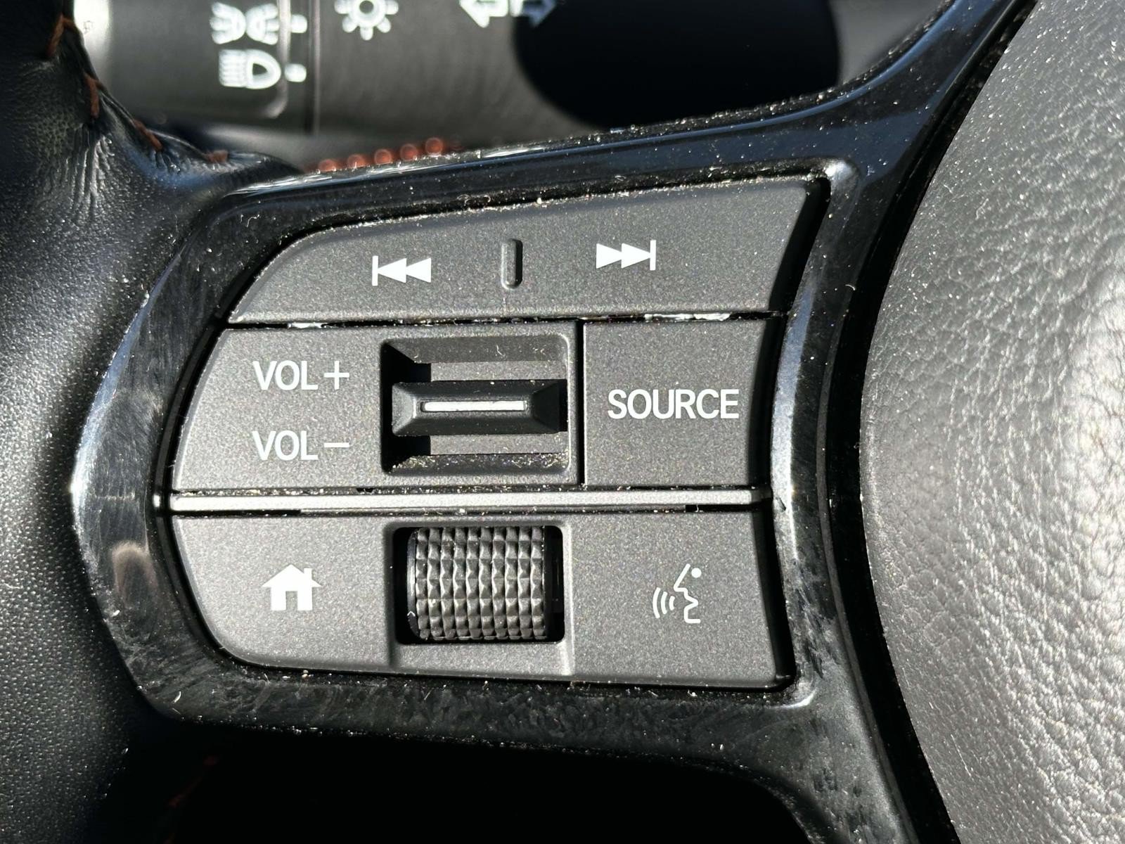 Used 2025 Honda HR-V Sport image 23