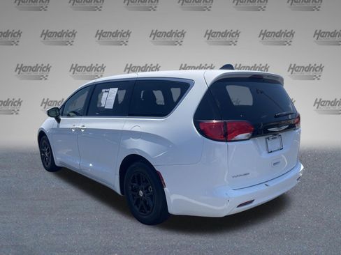 Used 2023 Chrysler Voyager LX FWD image 7
