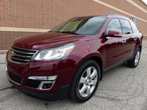 Used 2016 Chevrolet Traverse LT w/ Style and Technology Package AWD/4WD image 5