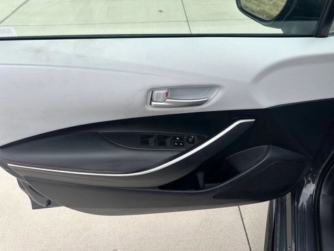 Used 2025 Toyota Corolla SE image 28