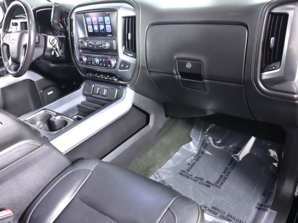 Used 2017 Chevrolet Silverado 1500 LTZ Z71 w/ LTZ Plus Package AWD/4WD image 46