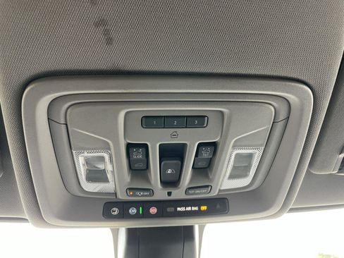 Used 2021 GMC Sierra 2500 Denali w/ Denali Ultimate Package AWD/4WD image 32