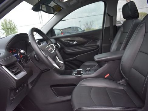 Used 2023 GMC Terrain SLT w/ Infotainment Package II AWD/4WD image 32