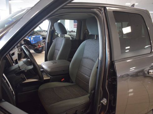 Used 2015 RAM 1500 Big Horn AWD/4WD image 35