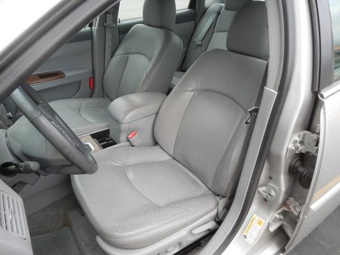 Used 2006 Buick LaCrosse CXL w/ Driver Confidence Package FWD image 28
