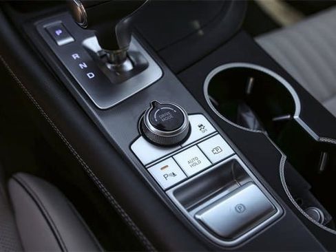 Used 2025 Genesis G70 3.3T Advanced image 24