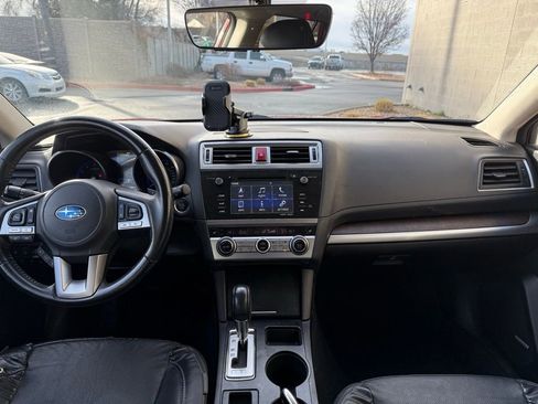 Used 2017 Subaru Outback 2.5i Limited image 13
