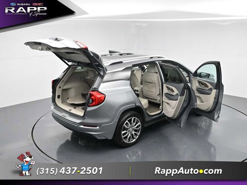 Used 2023 GMC Terrain Denali w/ Denali Premium Package AWD/4WD image 35