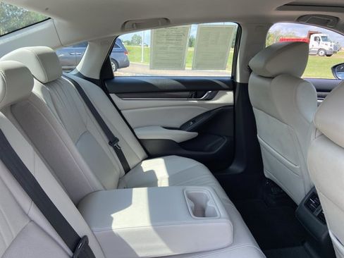 Used 2018 Honda Accord EX-L image 21