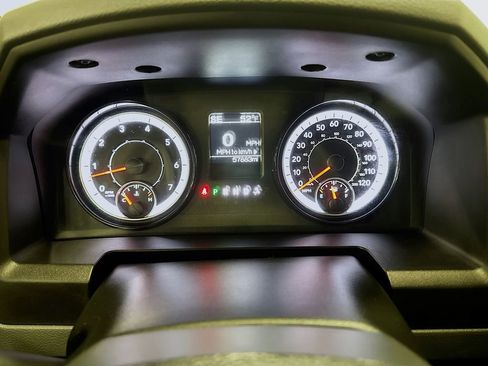 Used 2019 RAM 1500 Classic SLT image 14