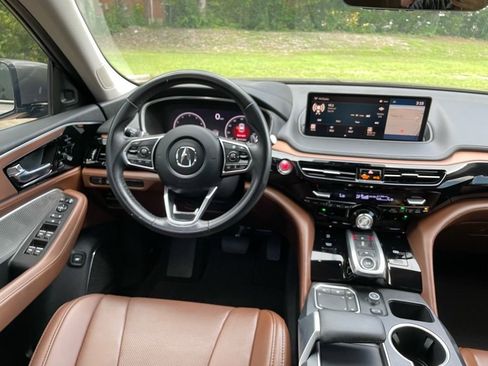 Used 2023 Acura MDX FWD w/ Technology Package image 6