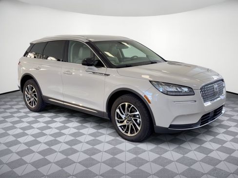 Used 2020 Lincoln Corsair FWD w/ Equipment Group 101A image 7