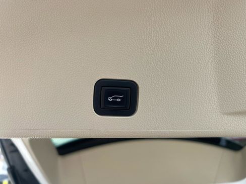 Used 2015 Cadillac SRX Premium w/ Trailering Package image 14