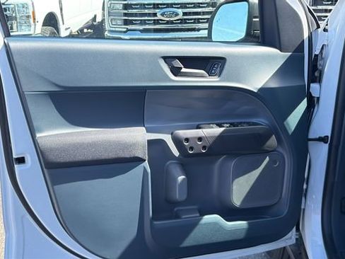 New 2026 Ford Maverick XL AWD/4WD image 17