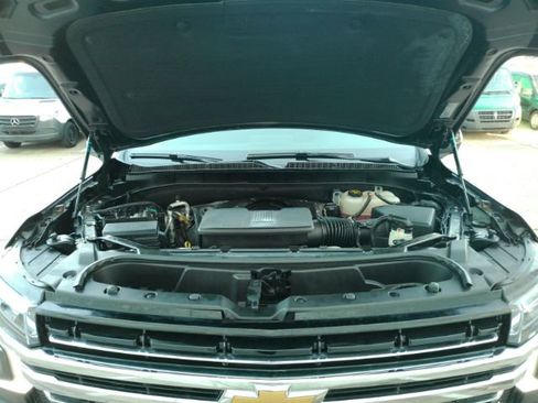 Used 2023 Chevrolet Suburban LT image 51