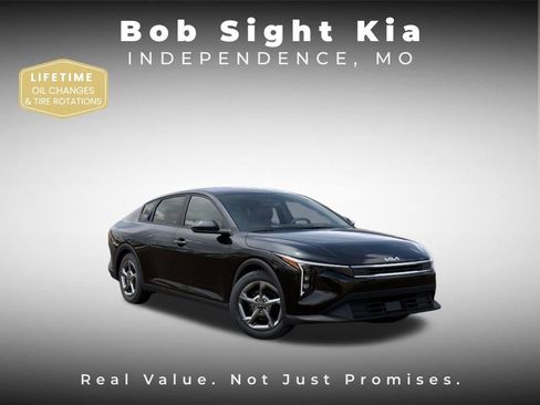 New 2026 Kia K4 LXS image 8