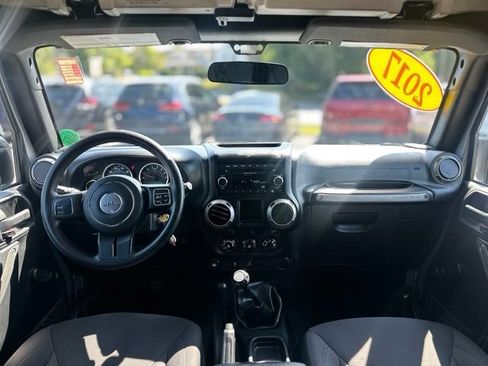 Used 2017 Jeep Wrangler Sport AWD/4WD image 15