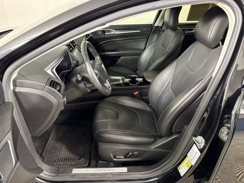 Used 2014 Ford Fusion Energi Titanium w/ Driver Assist Package FWD image 31
