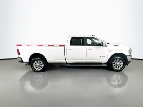 New 2026 RAM 2500 Laramie AWD/4WD image 8