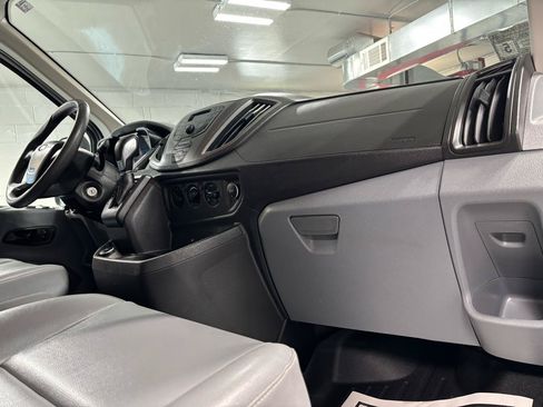 Used 2017 Ford Transit 250 130 Low Roof RWD image 12