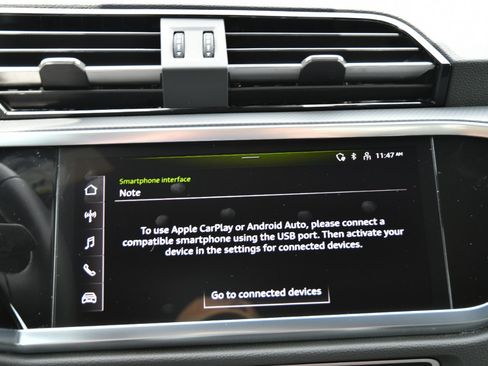 Used 2025 Audi Q3 2.0T Premium image 19