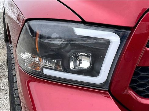 Used 2013 RAM 1500 Express image 24