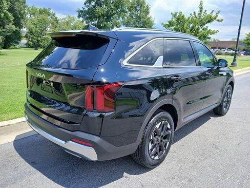 New 2025 Kia Sorento S w/ Panoramic Sunroof Package image 12