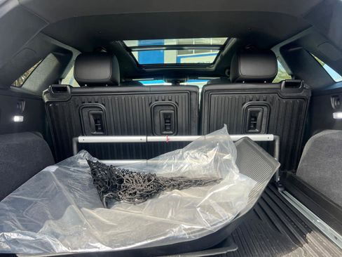 Certified 2025 Cadillac XT5 Premium Luxury w/ Technology Package image 39