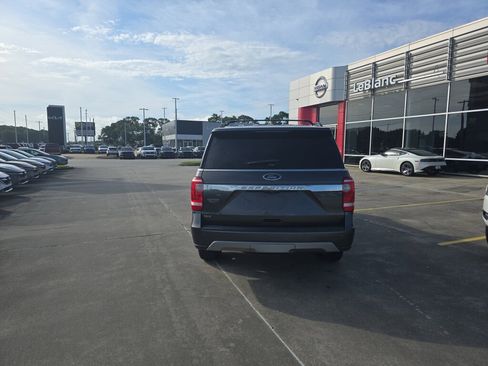 Used 2021 Ford Expedition XLT RWD image 5
